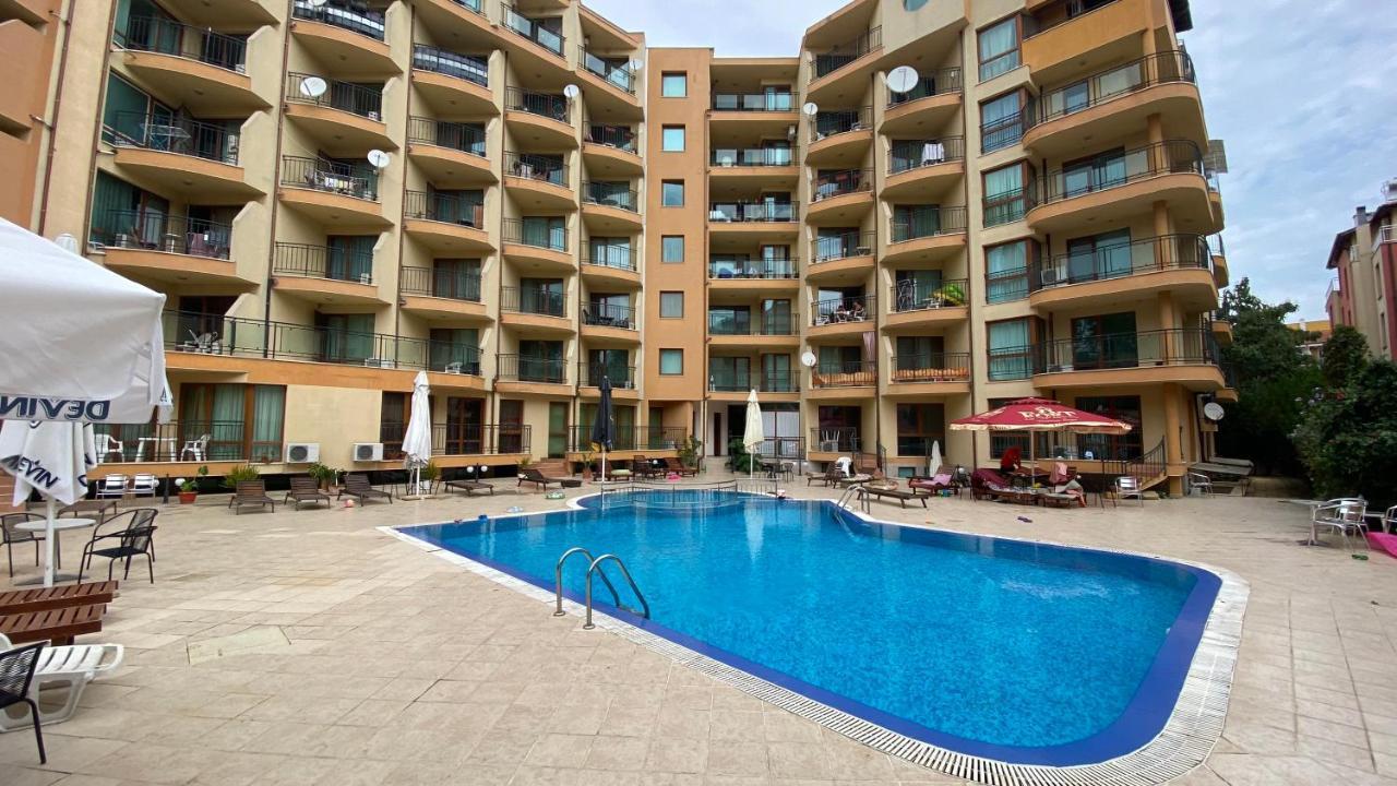 Amadeus 1 - 13B Large Two Bedroom Apartment Sunny Beach Dış mekan fotoğraf